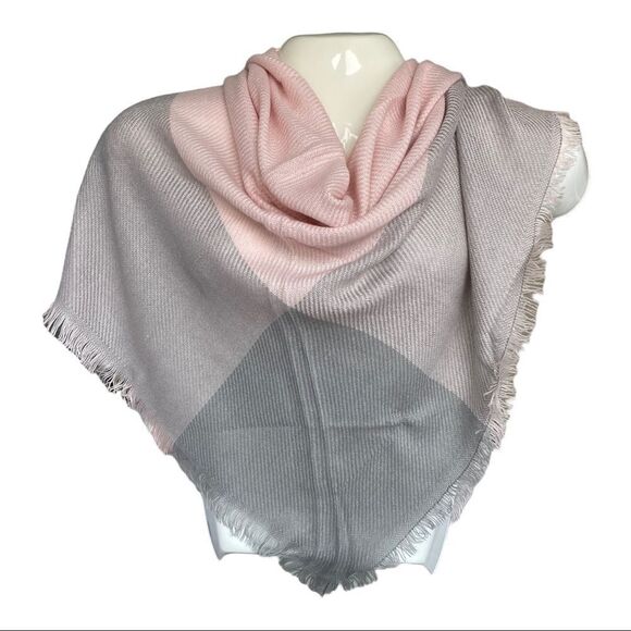 MULTI SEASON OVERSIZED PLAID BLANKET SCARF - Picture 1 of 4